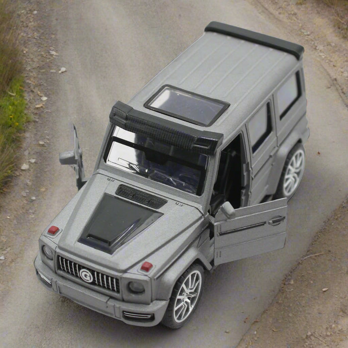 Diecast Mercedes Benz-G Class Car with Light & Sound