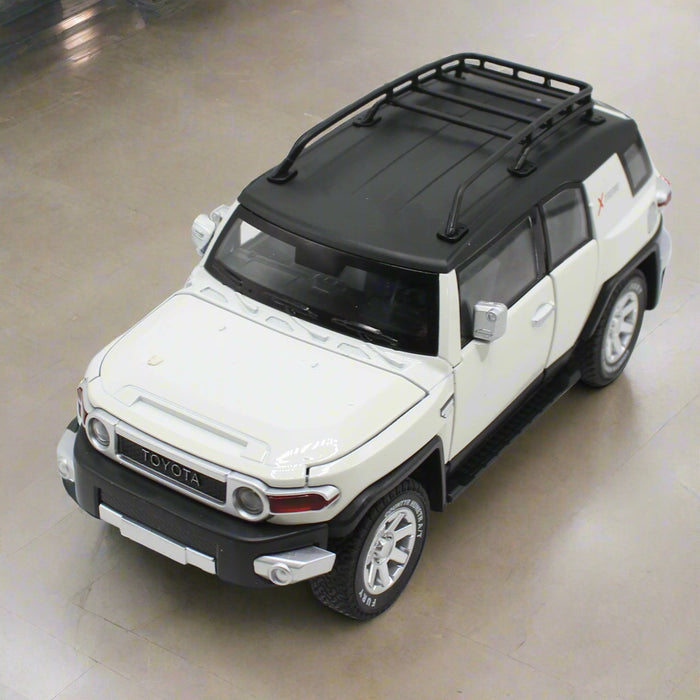 Toyota FJ  Cruiser with Light & Sound
