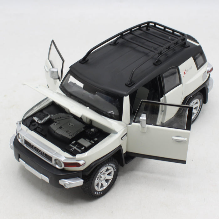 Toyota FJ  Cruiser with Light & Sound