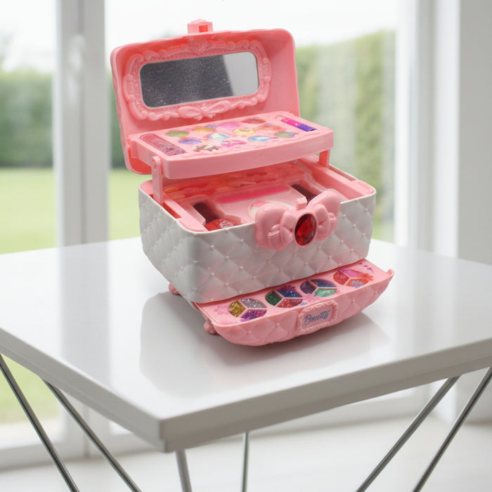 Beautiful Dreamy Fashion Makeup Kit For Girls