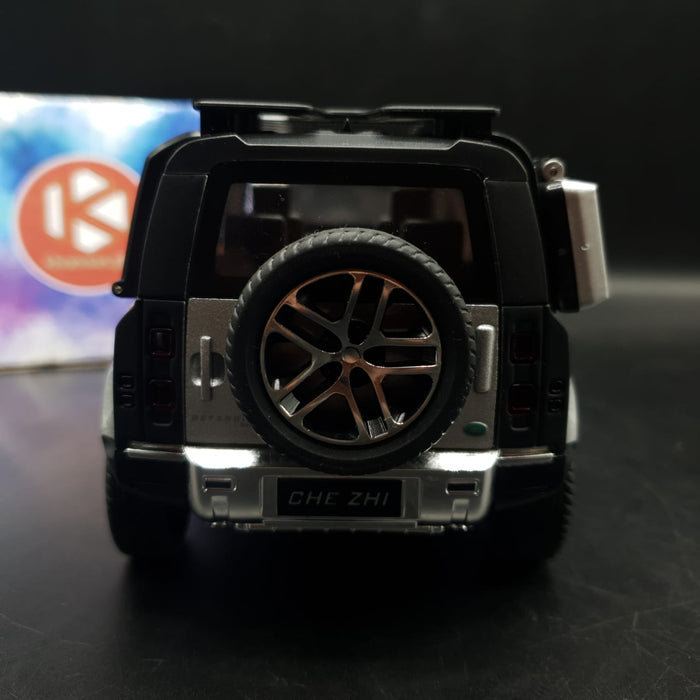 Diecast Land Rover Defender with Light and Sound 1:24 Scale