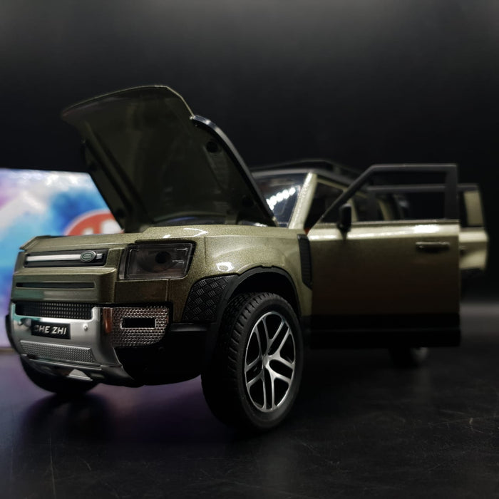 Diecast Land Rover Defender with Light and Sound 1:24 Scale